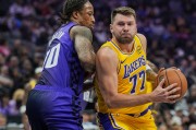 湖人爆冷负国王！东契奇42+7+8詹姆斯22分 威少蒙克轰48分弑旧主